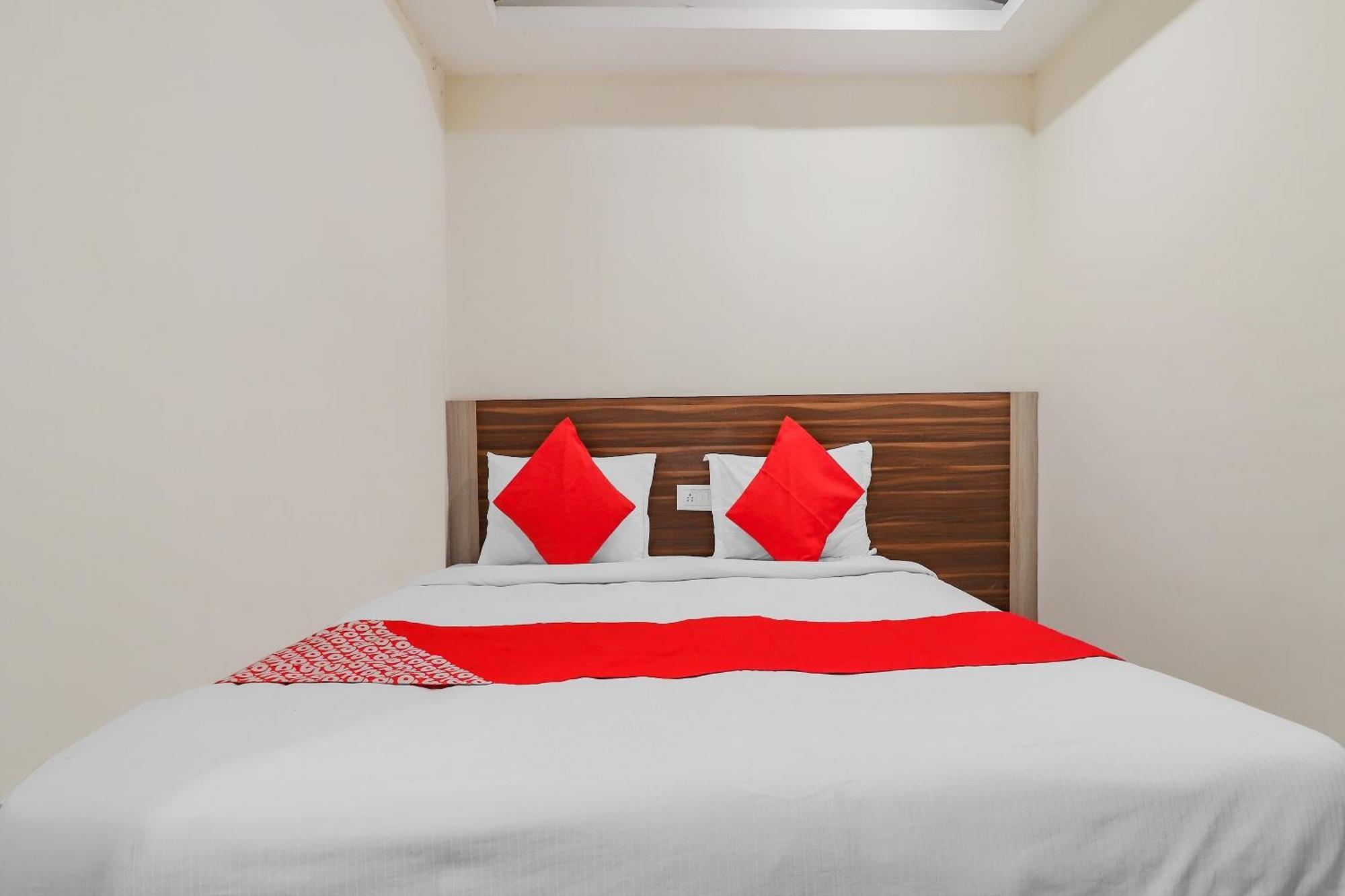 Oyo Adda Rooms Hyderabad Eksteriør bilde