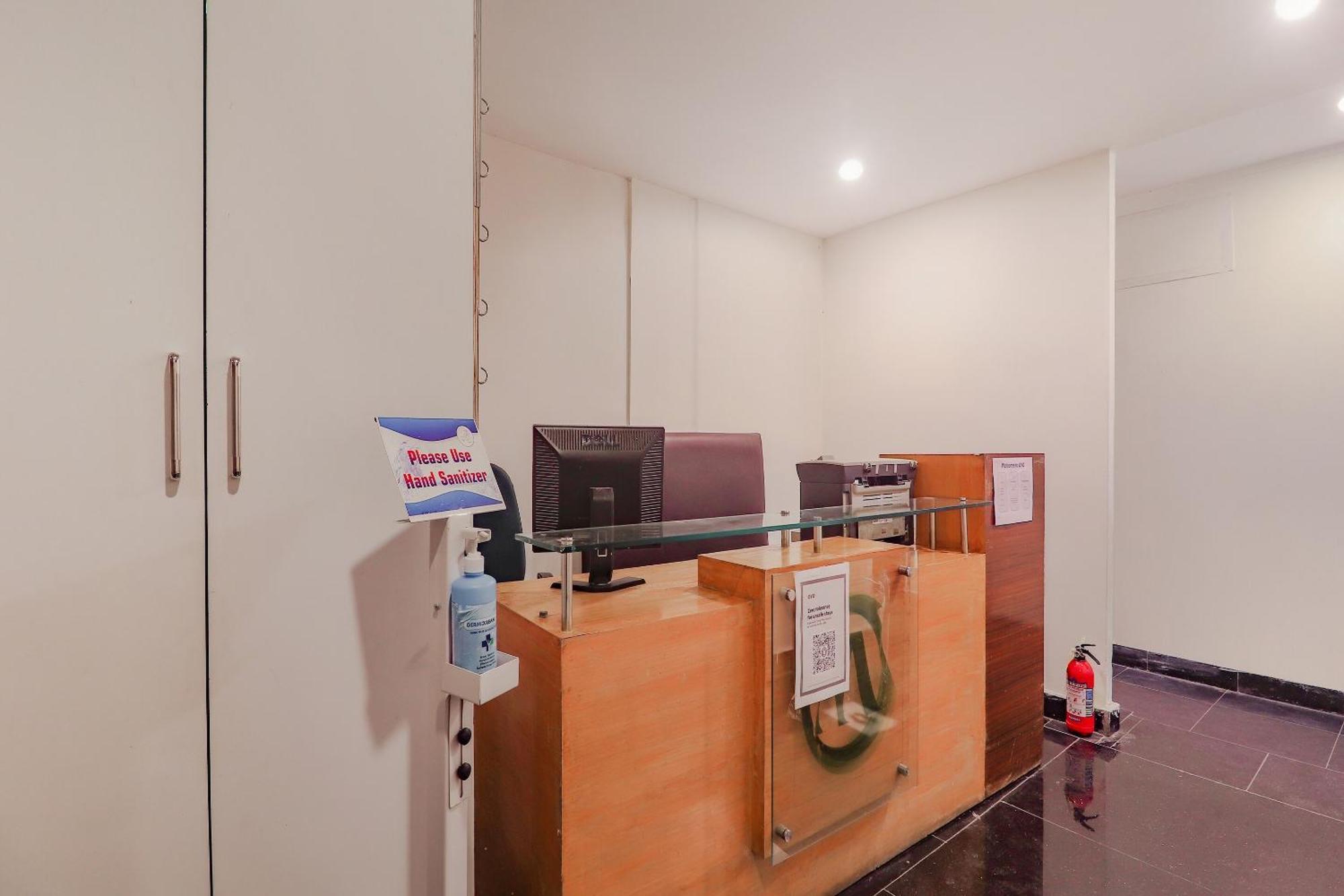 Oyo Adda Rooms Hyderabad Eksteriør bilde
